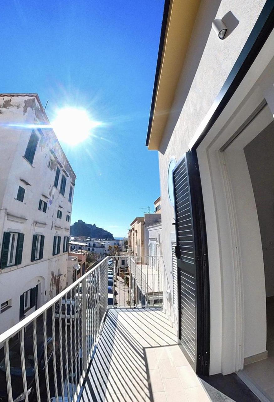 B&B A Due Passi Isquia Exterior foto
